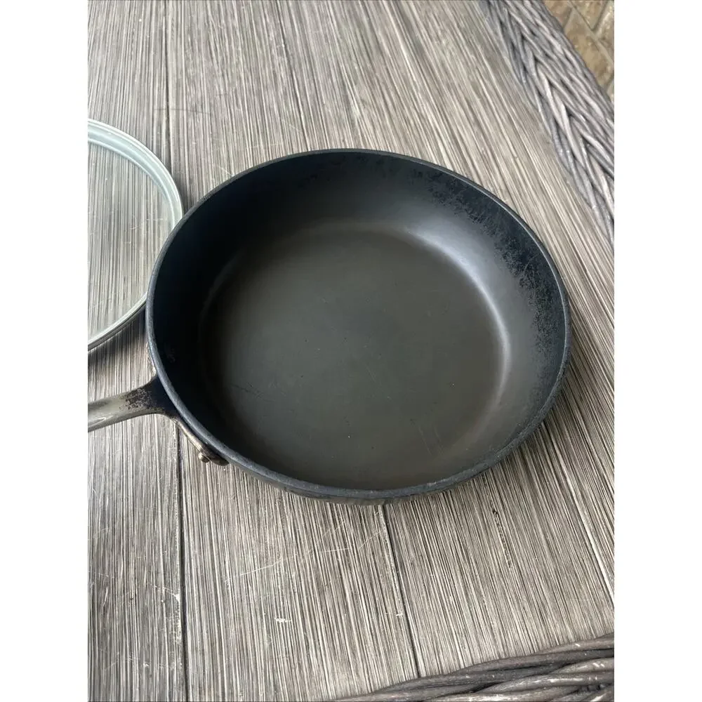 All-Clad HA1 Hard Anodized Nonstick 8 Inch Fry Pan Skillet Black. Viking Lid